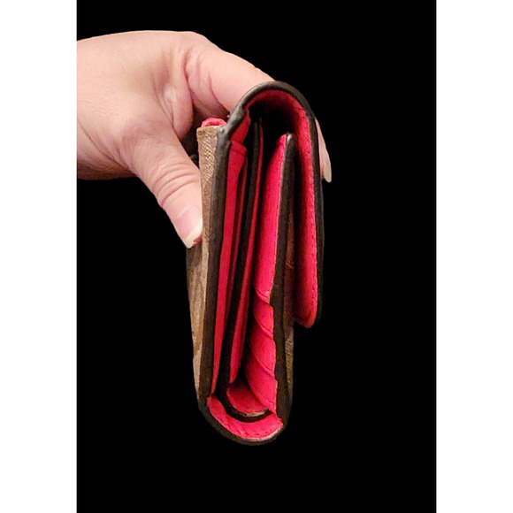 Coach Peyton Signature checkbook Wallet - Picture 9 of 9